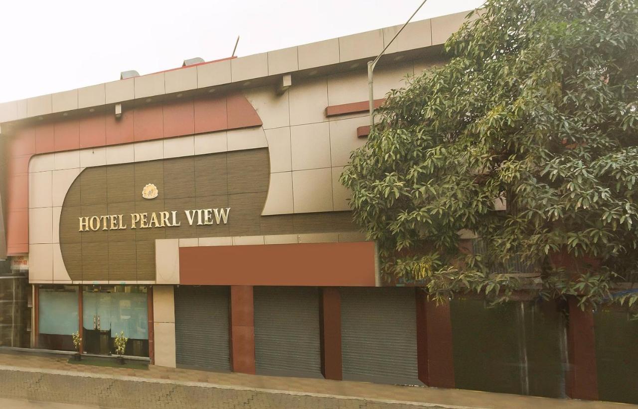 Capital O Hotel Pearl Near Us Embassy Mumbai Exterior photo