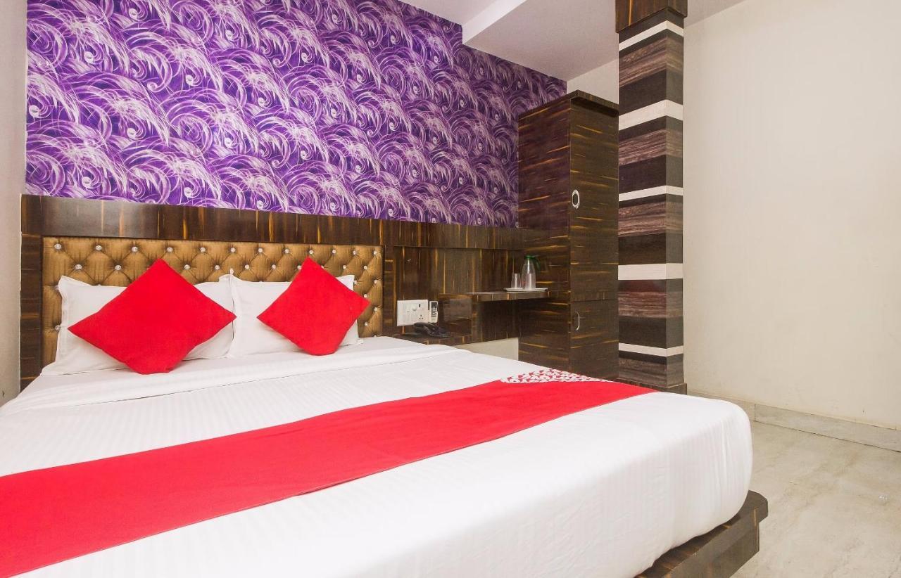 Capital O Hotel Pearl Near Us Embassy Mumbai Exterior photo